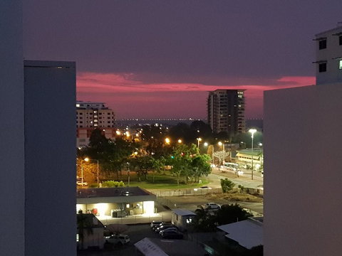 Darwin-Ocean Views, Tropical Getaway, Pool & Aircon - Holiday Jervis Bay 19