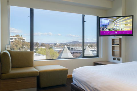Crowne Plaza Canberra, An IHG Hotel - Holiday Jervis Bay 19