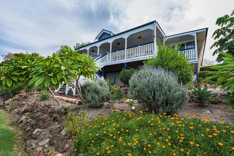 Boonah Hilltop Cottage - Holiday Jervis Bay 1