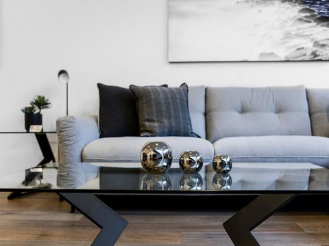 Boutique Stays - County Down, Contemporary Port Melbourne Home - Holiday Jervis Bay 3
