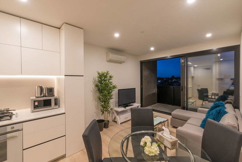 Box Hill Central 1 Bedroom Delight@Elland Avenue - Holiday Jervis Bay 3