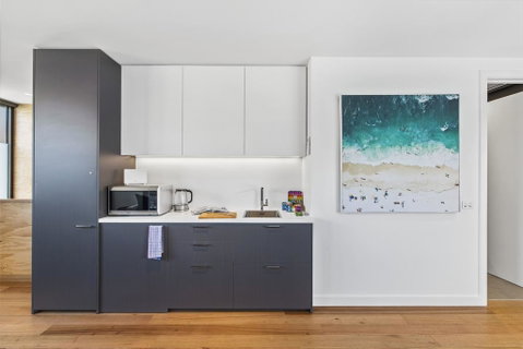 Brand New Beachside Studio Apartment - Holiday Jervis Bay 3