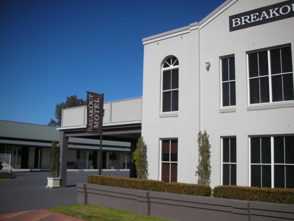 Cowra NSW Holiday Jervis Bay