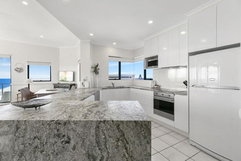 Breathtaking Views Of Sunshine Beach - Unit 7/21 Park Crescent - Holiday Jervis Bay 1