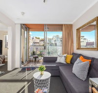 Bright Central Pad with Rooftop Pool Gym  Parking - Holiday Jervis Bay