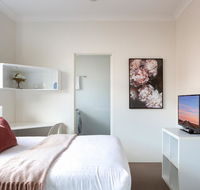 Bright Studio Steps from Westmead Hospital - Holiday Jervis Bay