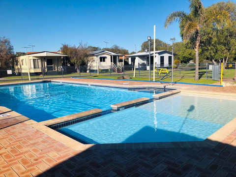 Broadwater Beach Cottage With WiFi - Holiday Jervis Bay 0