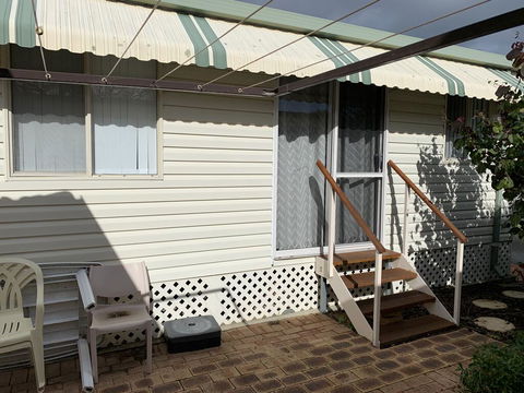 Broadwater Beach Cottage With WiFi - Holiday Jervis Bay 3