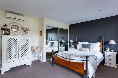 Bungalow On The Coast - Holiday Jervis Bay 0