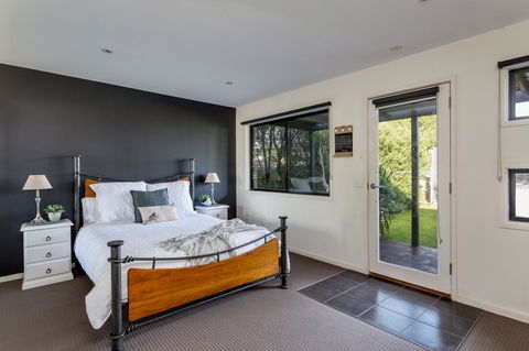 Bungalow On The Coast - Holiday Jervis Bay 3