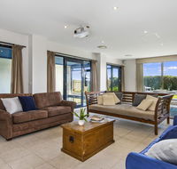 Bungan Beach House - heated indoor pool - Holiday Jervis Bay
