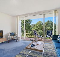 Bushwalk To The Beach From A Tranquil Apartment - Holiday Jervis Bay