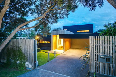C-Escape - Holiday Jervis Bay 1