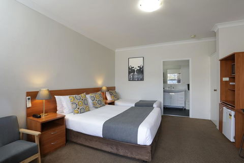 Cadman Motor Inn And Apartments - Holiday Jervis Bay 1