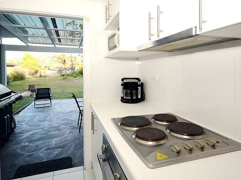 Callala Sun - Modern And Functional - Holiday Jervis Bay 1