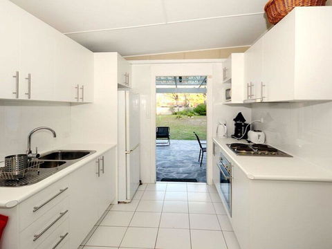 Callala Sun - Modern And Functional - Holiday Jervis Bay 2