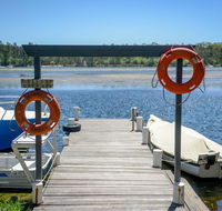 Calm Waters Waterfront Cottages - Holiday Jervis Bay