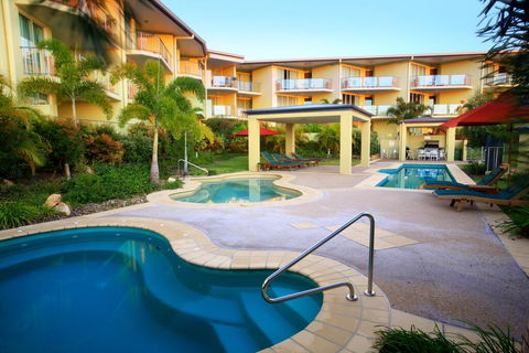 Caloundra Central Apartment Hotel - Holiday Jervis Bay 1