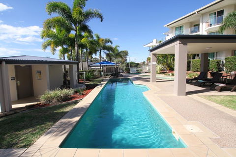 Caloundra Central Apartment Hotel - Holiday Jervis Bay 2