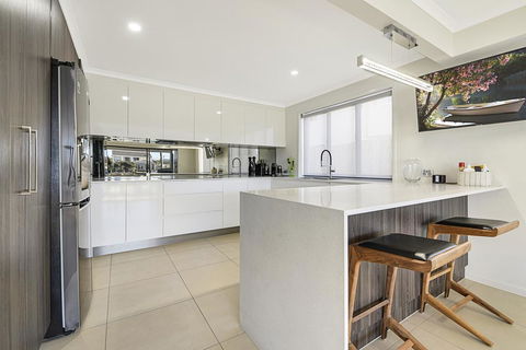 CANAL HOME NEAR MOOLOOLABA - Holiday Jervis Bay 3