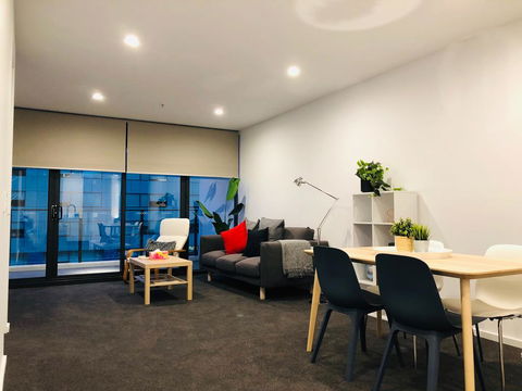 Canberra CBD Apartment 2BR 2BA 1Carpark - Holiday Jervis Bay 0