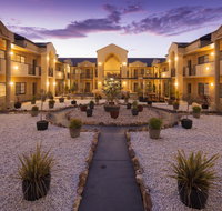 Canberra Parklands Central Apartment Hotel - Holiday Jervis Bay