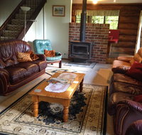 Canobolas Mountain Cabins - Holiday Jervis Bay