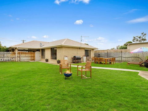 CAPEL Family Home, Large Yard, Close To Beach - Holiday Jervis Bay 0