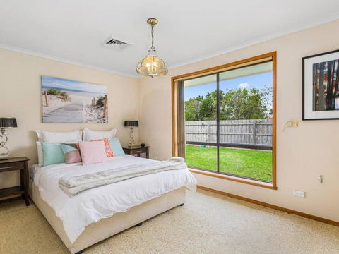 CAPEL Family Home, Large Yard, Close To Beach - Holiday Jervis Bay 2