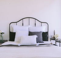 Capitol Executive Apartment on London Circuit - Holiday Jervis Bay