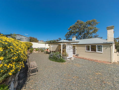 Captain Rodda's Cottage - Holiday Jervis Bay 1
