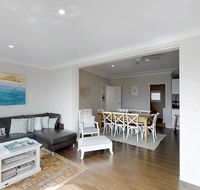 Casa Sorella - beachfront family home - Holiday Jervis Bay