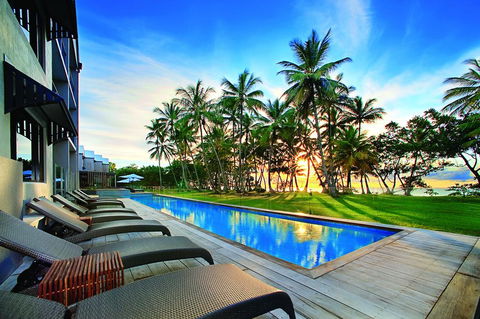 Castaways Resort & Spa On Mission Beach - Holiday Jervis Bay 0