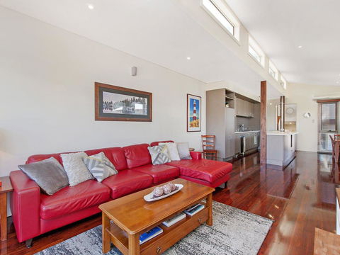 CASTWOOD VILLA No.2 - Holiday Jervis Bay 0