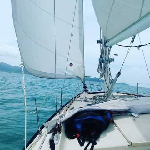Casual Fare Sailing Charters Townsville - Ocean Living - Cruise - Holiday Jervis Bay 3