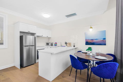 Central Apartment With Spacious Living And Dining - Holiday Jervis Bay 3