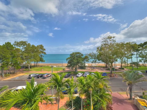 Charlton Apartments On The Esplanade - Holiday Jervis Bay 2