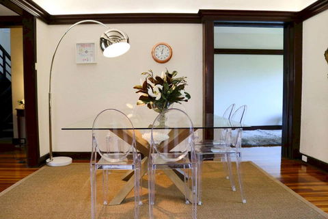 Charming & Cosy Home With City Views - Holiday Jervis Bay 2