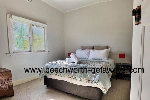 Cherry Blossom Cottage - Beechworth-Getaways - Holiday Jervis Bay 3