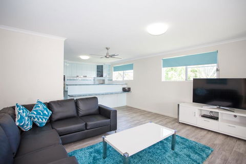 City Beach Holiday House - Holiday Jervis Bay 2