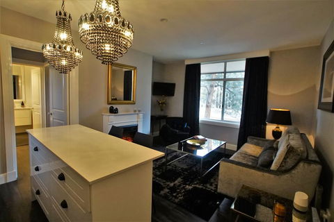 City Life Apartment-full Kitchen & Separate Bedroom - Holiday Jervis Bay 0