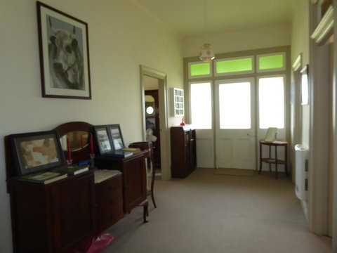 Claremont Farmhouse - Holiday Jervis Bay 0