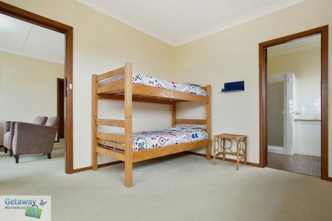 Cliffhanger - Pet Friendly - Holiday Jervis Bay 3
