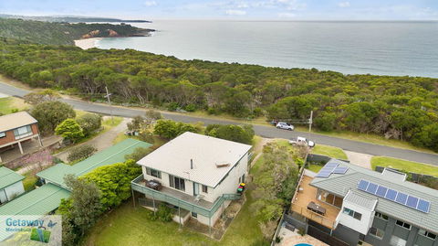 Cliffhanger - Pet Friendly - Holiday Jervis Bay 1