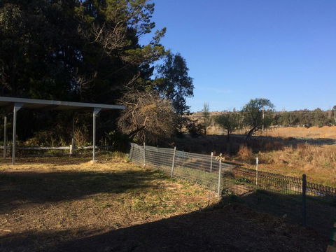 Cockatoo Corner - Armidale - Holiday Jervis Bay 1