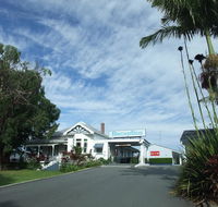Colonial Court Motor Inn - Holiday Jervis Bay