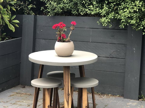 Colonial Hampdens - Holiday Jervis Bay 1