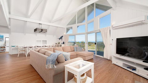 Combined Kingsley Beach House - Holiday Jervis Bay 3