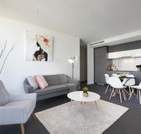 Complete Host Wrap Apartments - Holiday Jervis Bay