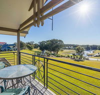 Condo 108  Horizons Resort  Golf stunning course  lake Views - Holiday Jervis Bay